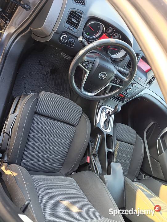 Opel Insignia 20 CDTI 4x4 diesel kombi sport Połaniec