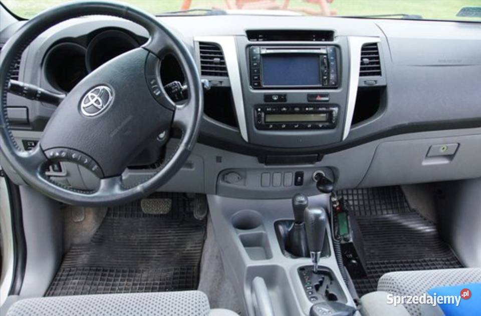 Toyota Hilux 3litry automat 260 Miłków