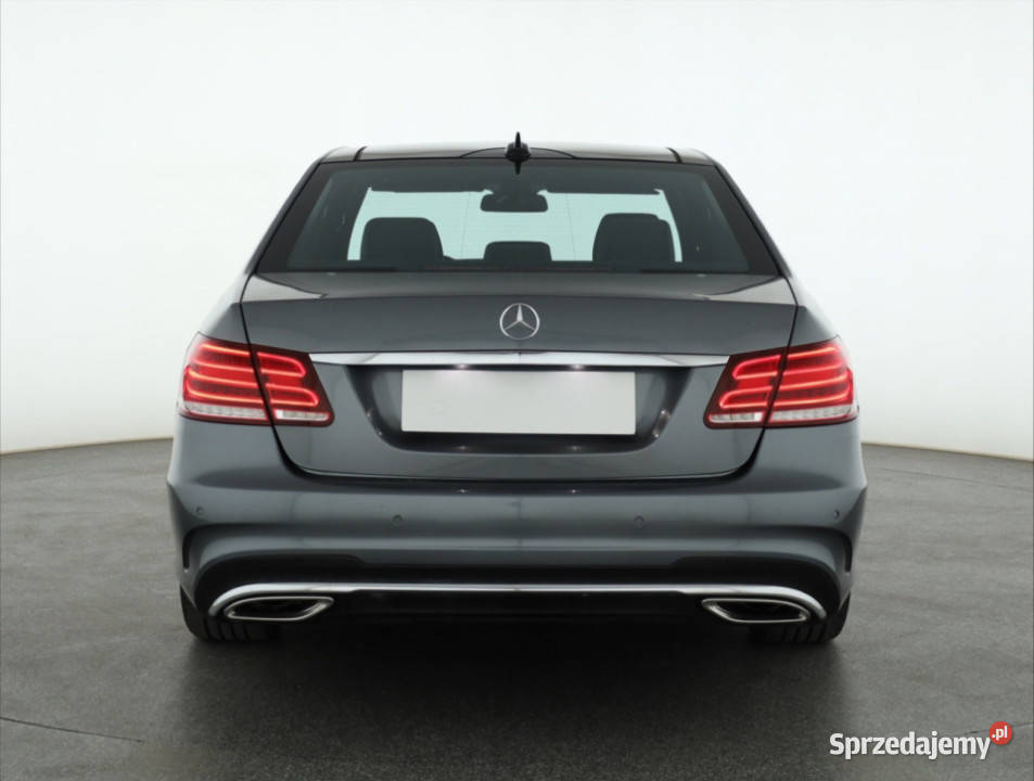 Mercedes E E 220 BlueTEC 4MATIC Sedan / Limuzyna