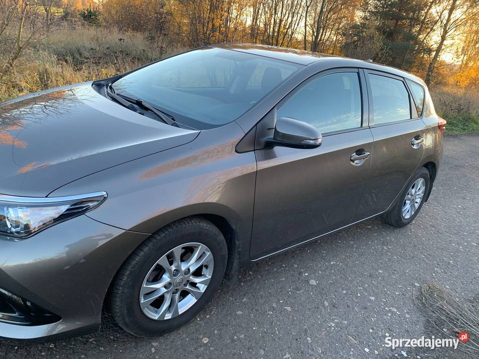 Toyota Auris Toyota Auris 133 pierwsza 99KM Kalisz sprzedam