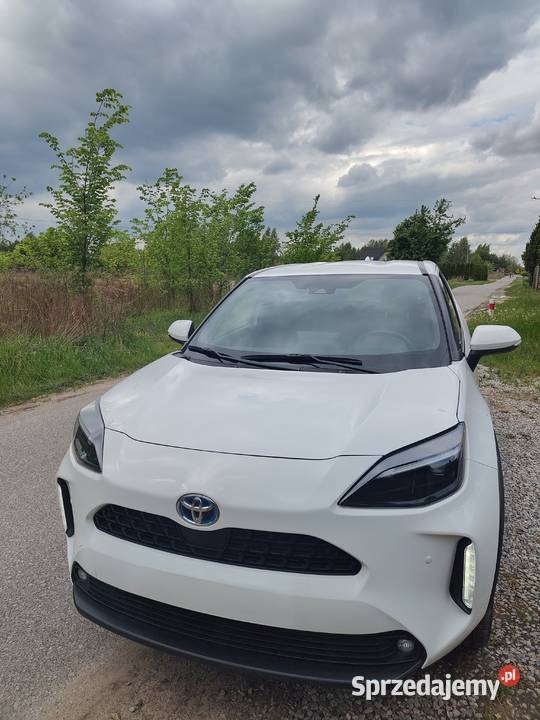 Toyota Yaris Cross Hybryda 2022 1 właściciel 4/5 Leszno sprzedam