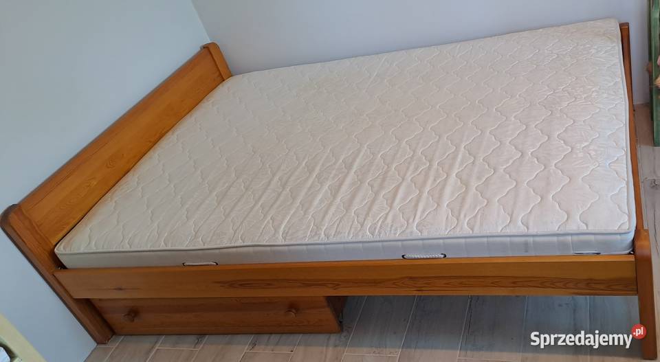 Łóżko drewniane z materacem łódzkie Łódź