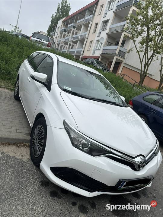 Toyota Auris 14 d4d 2018r łódzkie Łódź