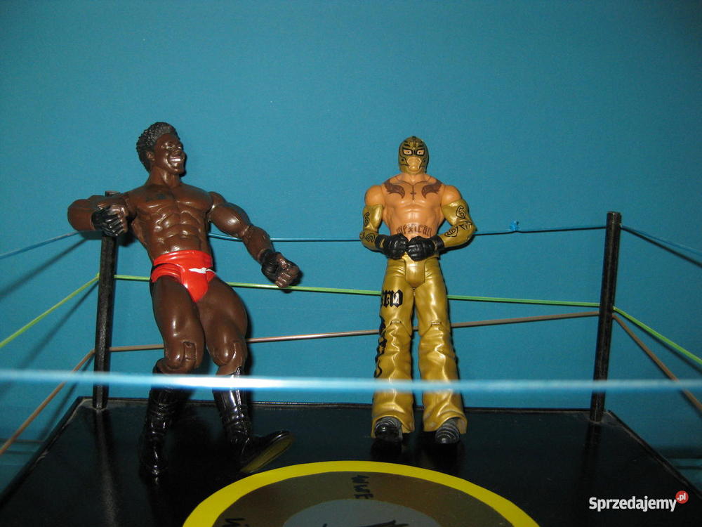 Figurki WWE Rey Mysterio i przeciwnik RING