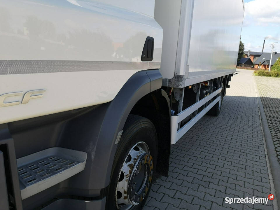 DAF CF 370 Chłodnia 3 Osiowa Winda Manual Niski Daleszyce sprzedam