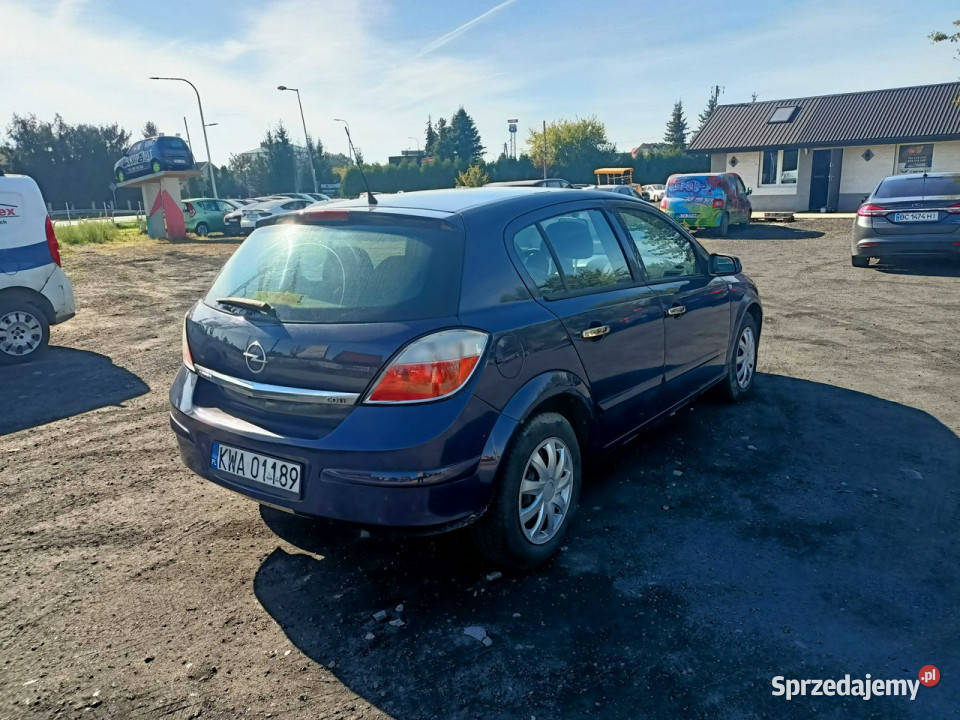 Opel Astra Opel Astra 17CDTI 101 05r H 20042014 Hatchback