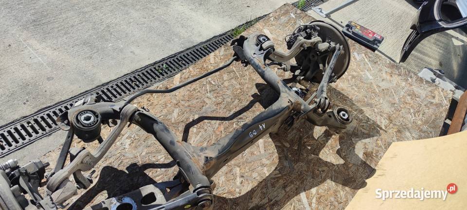 SANKI WÓZEK TYŁ KOMPLET AUDI A4 B9 A5 8W0505235S Przystajń sprzedam