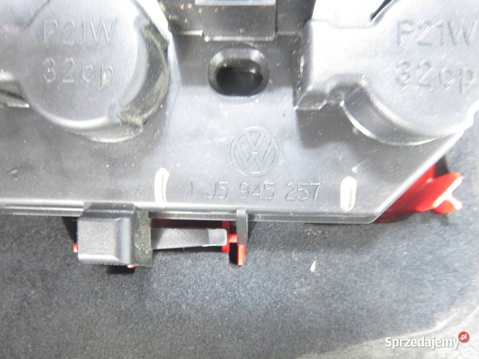 LAMPA PRAWA TYLNA VW BORA 1J5945096AA