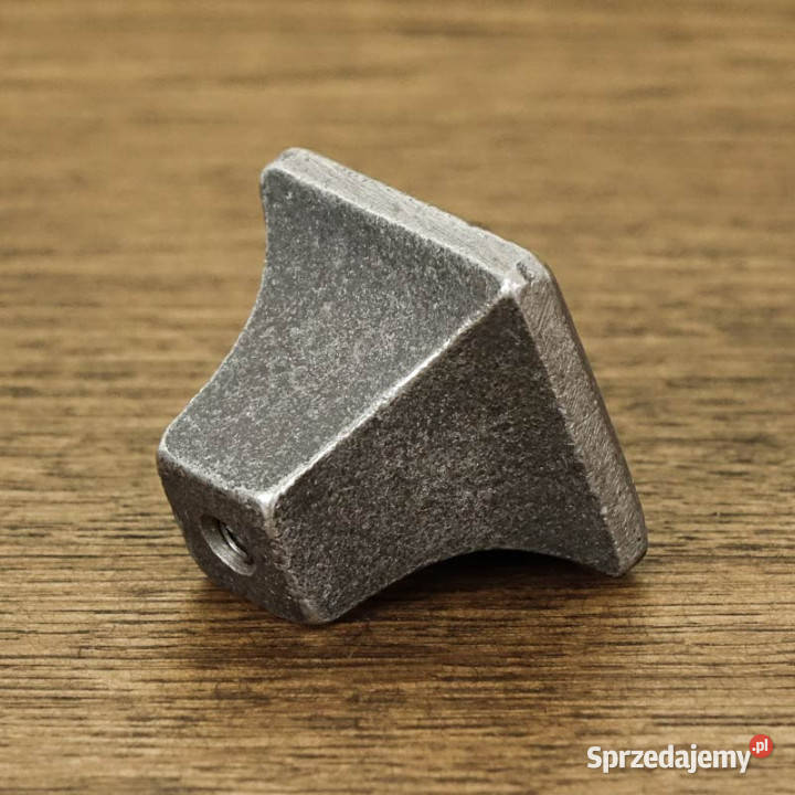 Gałka meblowa KWADRAT 32mm Chmielnik