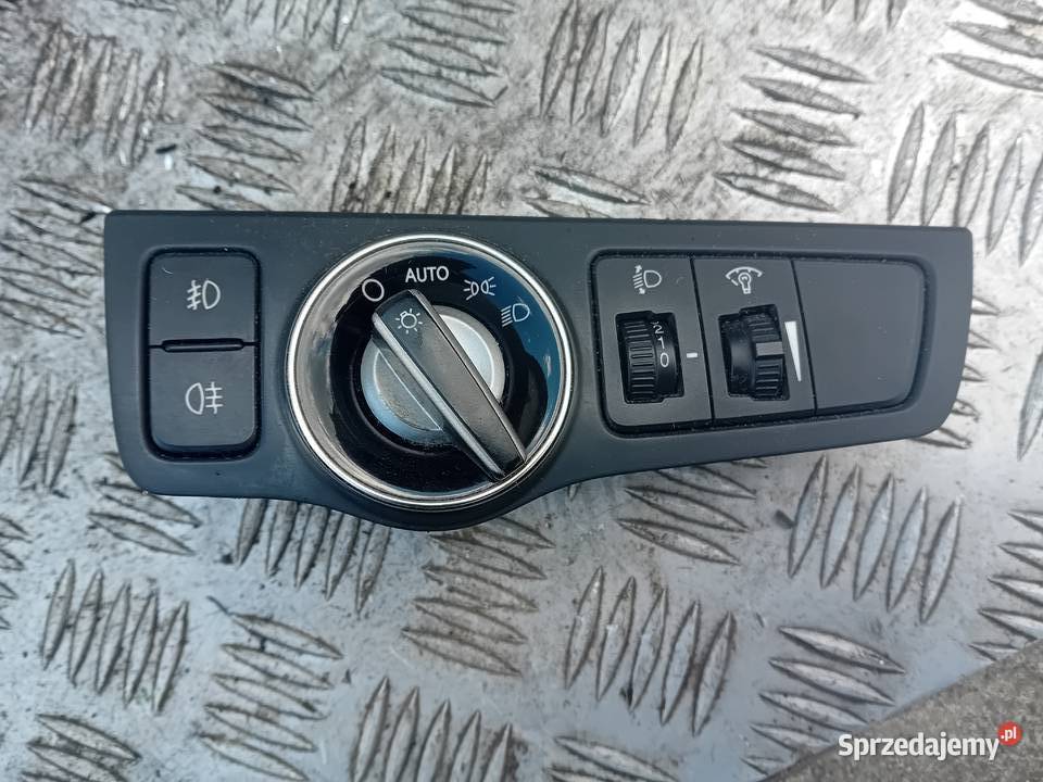 Włącznik przełącznik świateł 933003Z100 Hyundai