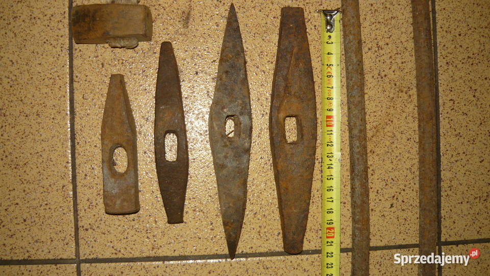 Narzędzia kowalskie szczypce młotki kleszcze Sokółka