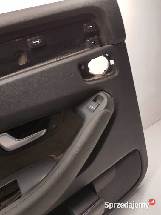 BOCZEK DRZWI LEWY TYŁ AUDI A8 D3 LIFT 4E0868065 osobowe Przystajń
