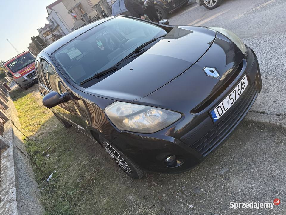 Renault Clio III FL 2010 12 16V 75 5 drzwi 203 dolnośląskie Jawor sprzedam