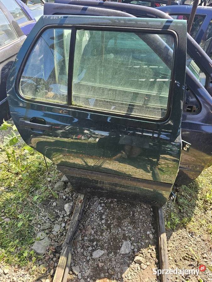 Drzwi Golf 3 prawy tył Polesie sprzedam