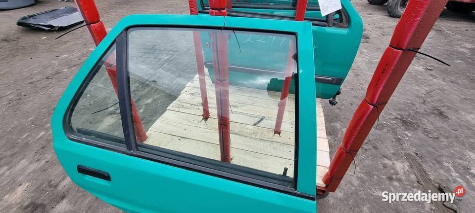 DRZWI PRAWE TYŁ PEUGEOT 106 osobowe Lipno