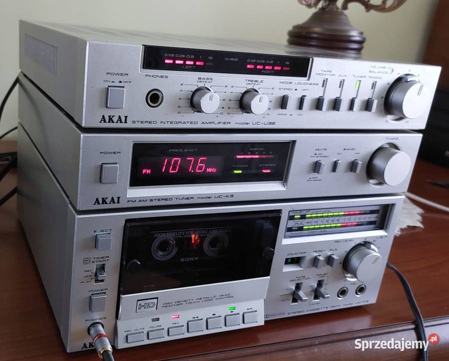 wieża AKAI UC 3 Wieże i miniwieże Nowawieś