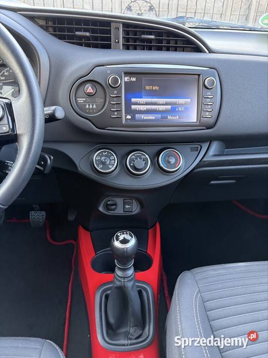 Toyota Yaris 15 Benz 2018 kamera cofania mazowieckie Okuniew