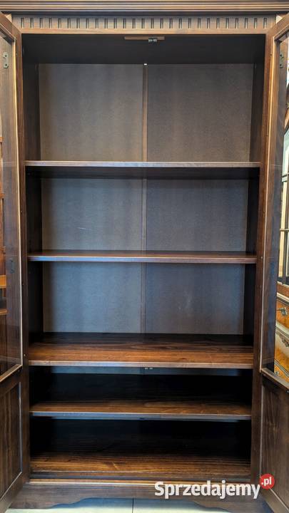 ładna bibliotekawitryna kolonialnasklep Dąbrowa śląskie Dąbrowa Górnicza