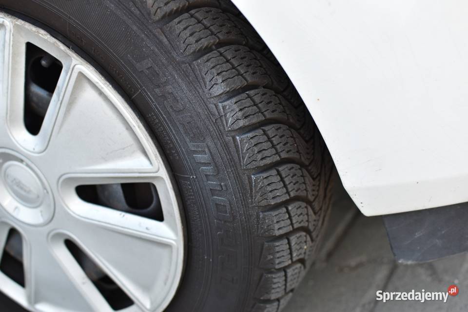 Sprzedam Forda Fiestę MK6 z 2008 roku Starachowice