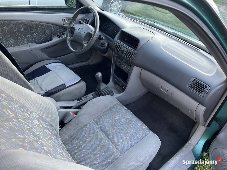 Toyota Corolla 13 nieuszkodzony Corolla Tanowo