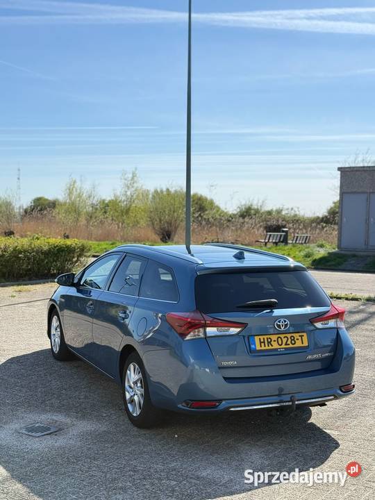 Toyota auris 18 hybryda panorama Radom
