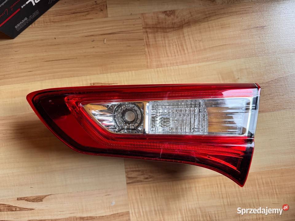 Lampa prawy tył w klapę Yaris III POLIFT 1420 prawe Brzesko