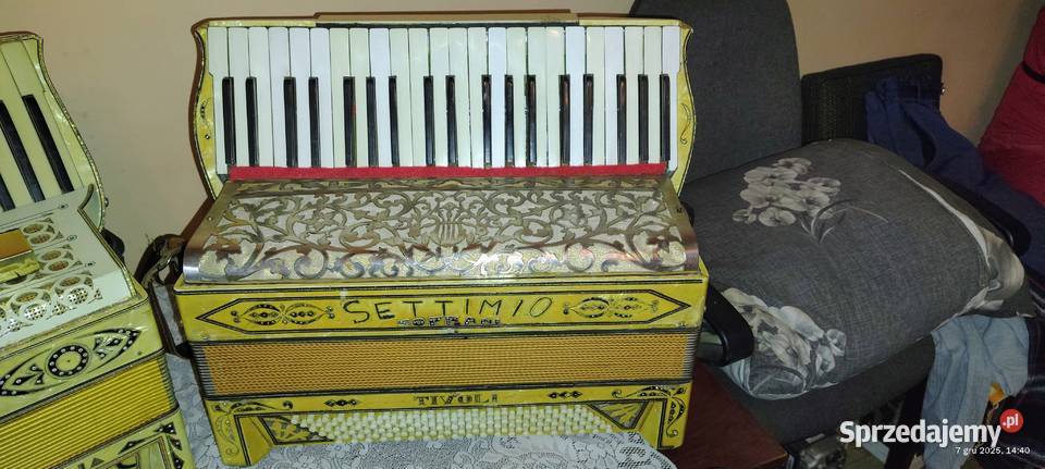 Sprzedam akordeony organy yamaha psr 1100