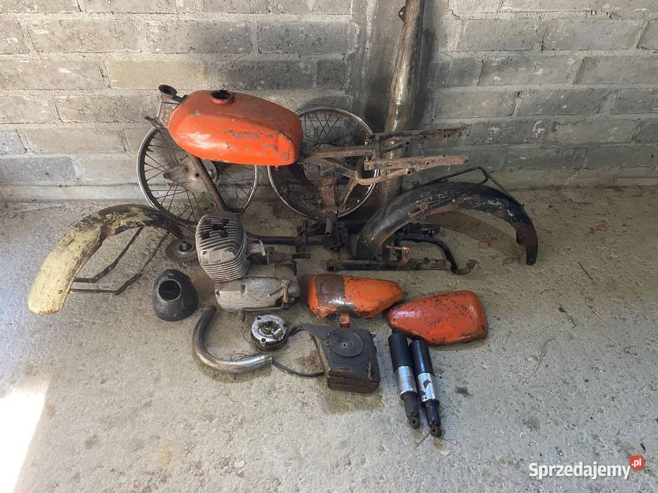 Wsk 175 1977 silnik 059 bak łezka Boguchwała sprzedam