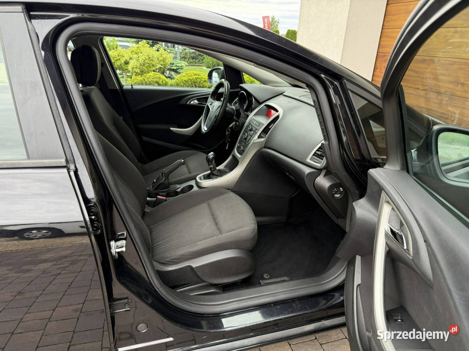 Opel Astra 11r 16 benzyna z Niemiec bezwypadkowa Hatchback Konradów