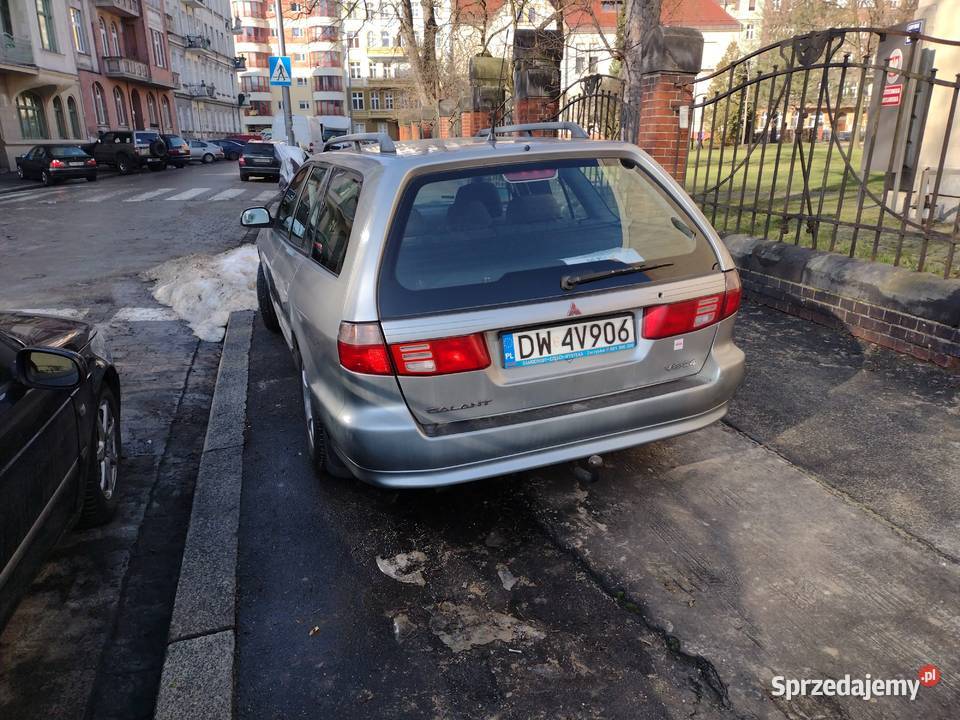 Sprzedam Mitsubishi Galant kombi 25V benzLPG 99r wspomaganie kierownicy Wrocław