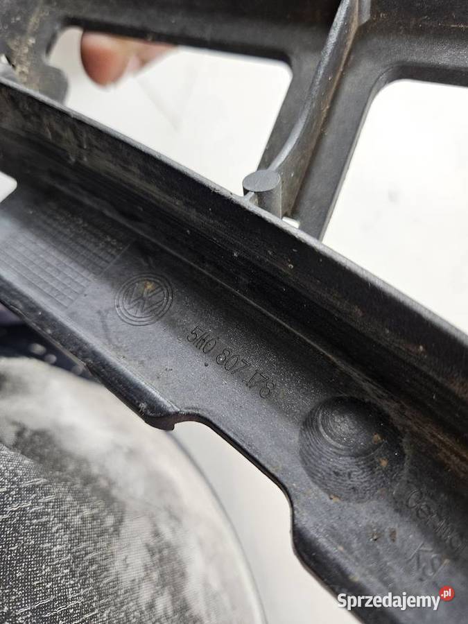 VW GOLF 5 PLUS 0509 ŚLIZG PRAWY ZDERZAKA PRZÓD wielkopolskie Międzychód