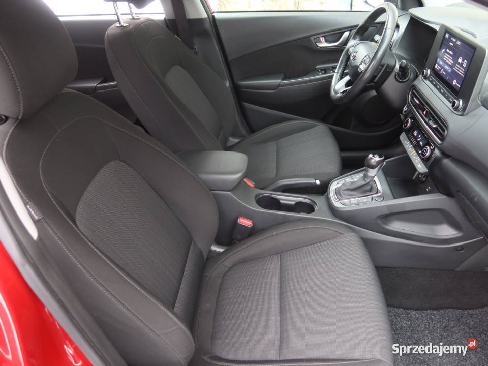 Hyundai Kona 16 TGDI światła do jazdy dziennej Kona