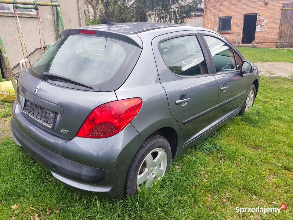 Peugeot 207 14 benzyna 95 bezwypadkowy wielkopolskie sprzedam