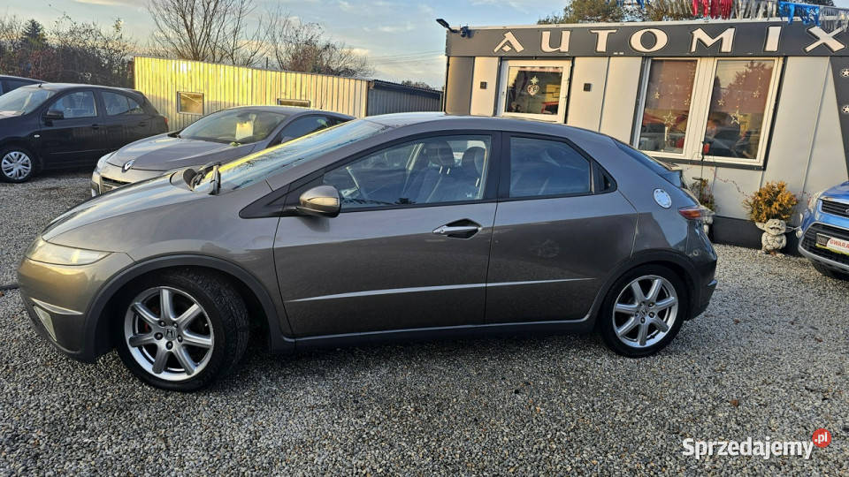 Honda Civic 18 Benzyna Super Stan Welur Mozliwa elektryczne lusterka Świdnica