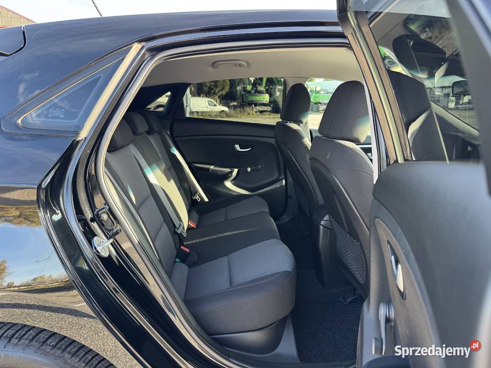 Hyundai i30 14 BENZYNA Klimatronik Nawigacja ASR (kontrola trakcji) Konin