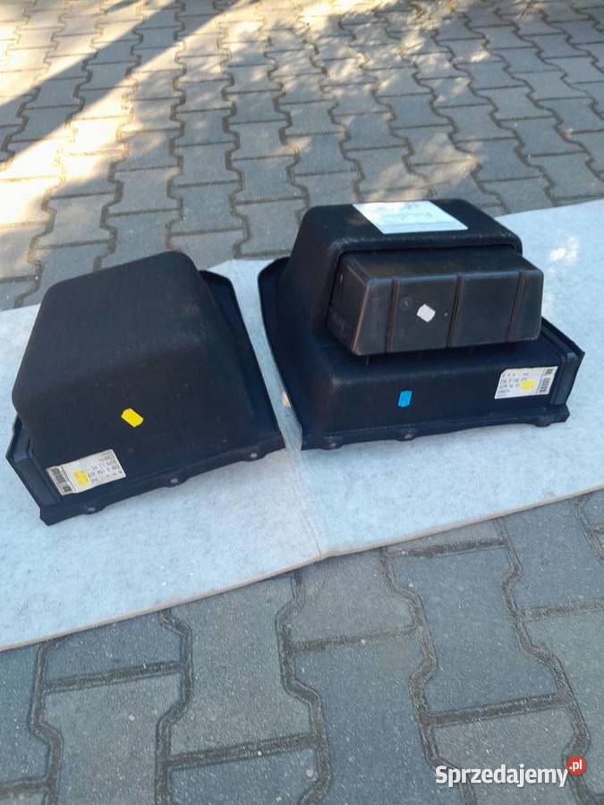 Boczki bagażnika tapicerka BMW E39 sedan łódzkie Tomaszów Mazowiecki