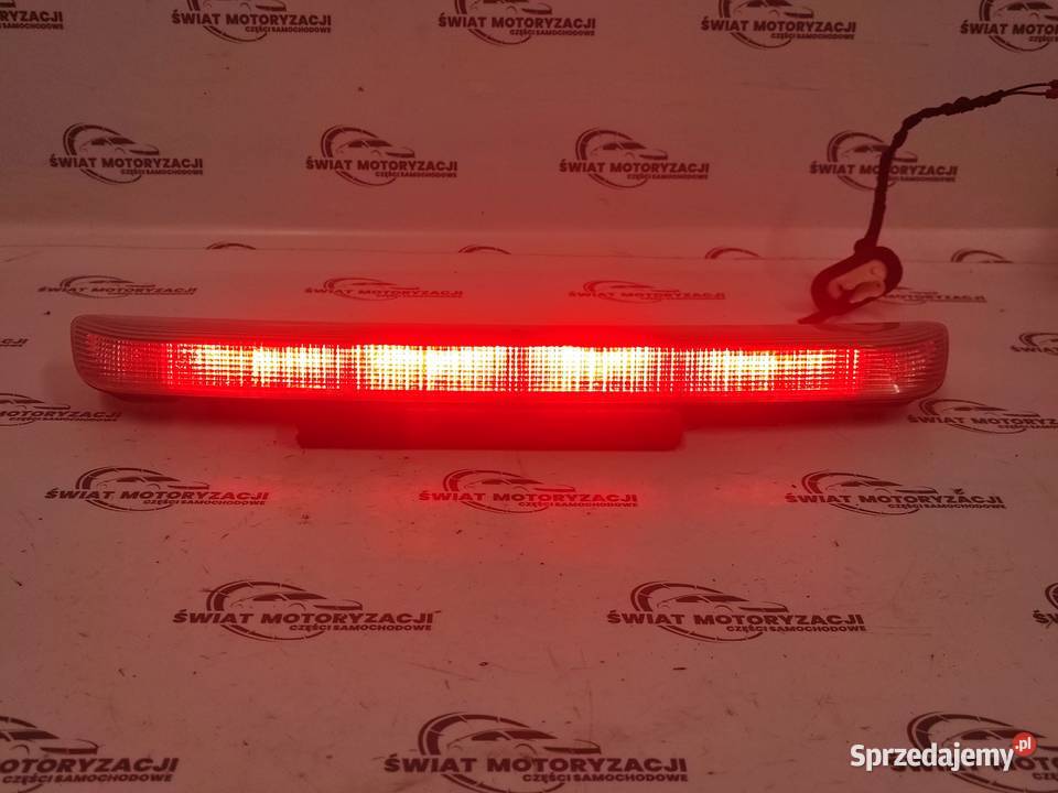 TOYOTA AVENSIS T27 III 10r światło STOP Rok produkcji 2010 Kielce