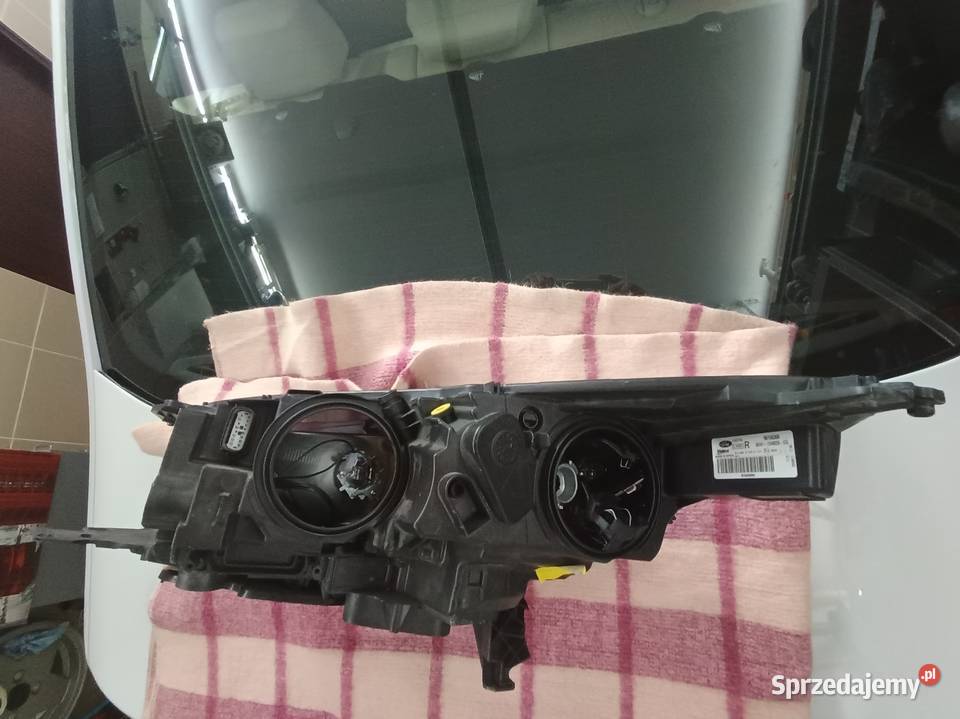 Ford Kuga mk2 reflektor przód prawy H7 soczewka Lampy przednie Oświetlenie Nowa Wieś