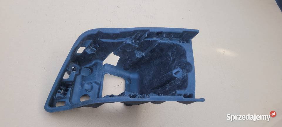 AUDI A1 ŚLIZG ZDERZAK PRAWY MOCOWANIE HALOGENU Ruda Śląska