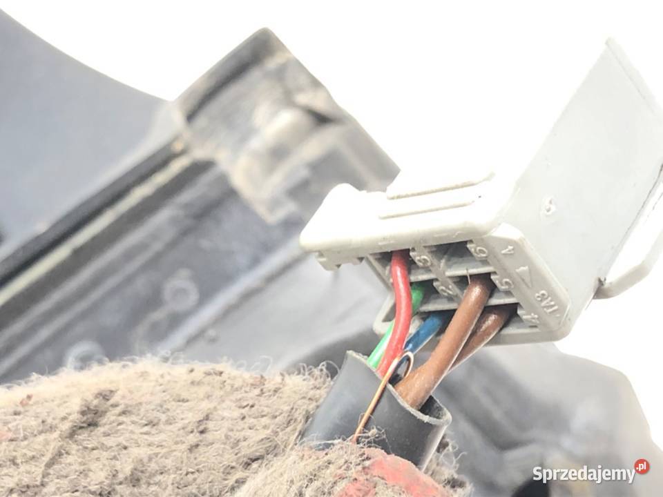 LUSTERKO PRAWY FORD FOCUS II Hatchback 0413