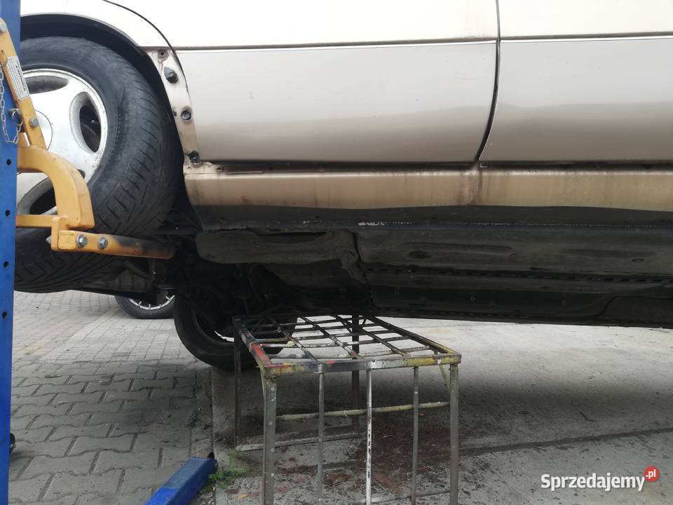 Próg prawy słupek UCF10 LS400 Lexus LS 400 śląskie Częstochowa