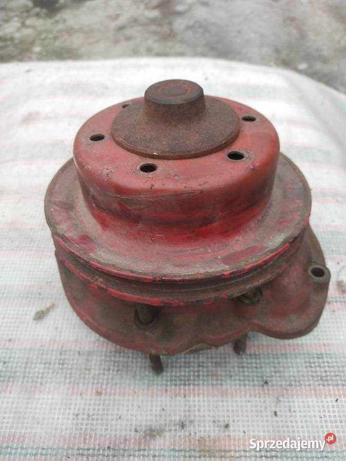 Pompa wody CASE International świętokrzyskie Ostrowiec Świętokrzyski