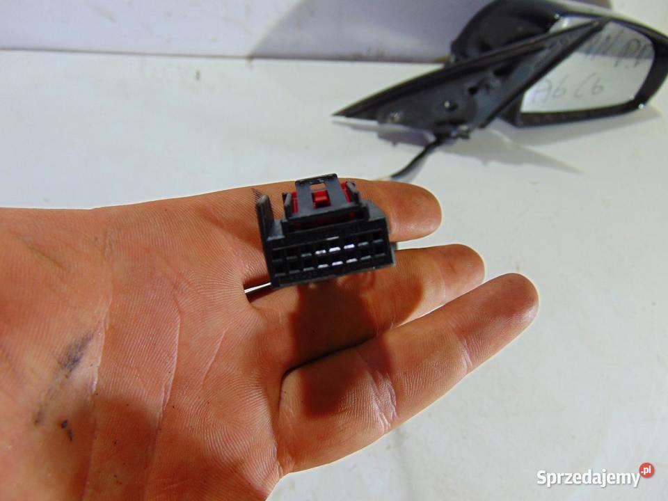 LUSTERKO PRAWE 15 PIN LZ9W AUDI A6 C6 wielkopolskie