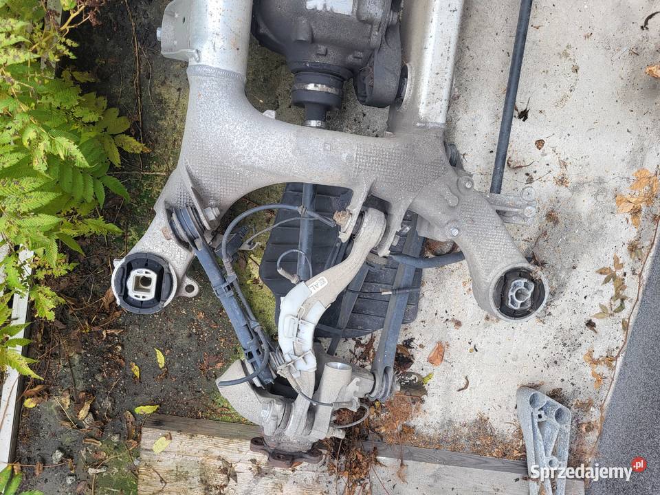 trawersa tył BMW G30 Xdrive Radom