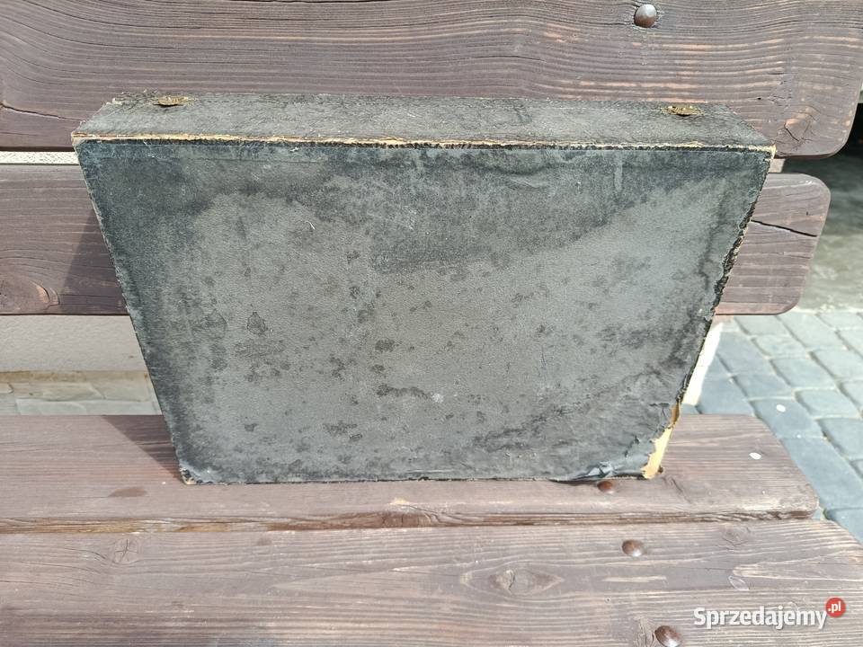 Stara walizka Humniska
