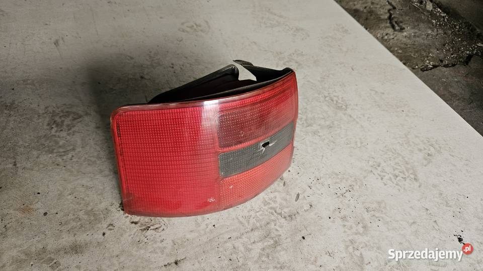 Lampa tylna lewa Audi A6 B5 Rok produkcji 1998 Lampy tylne małopolskie Kraków