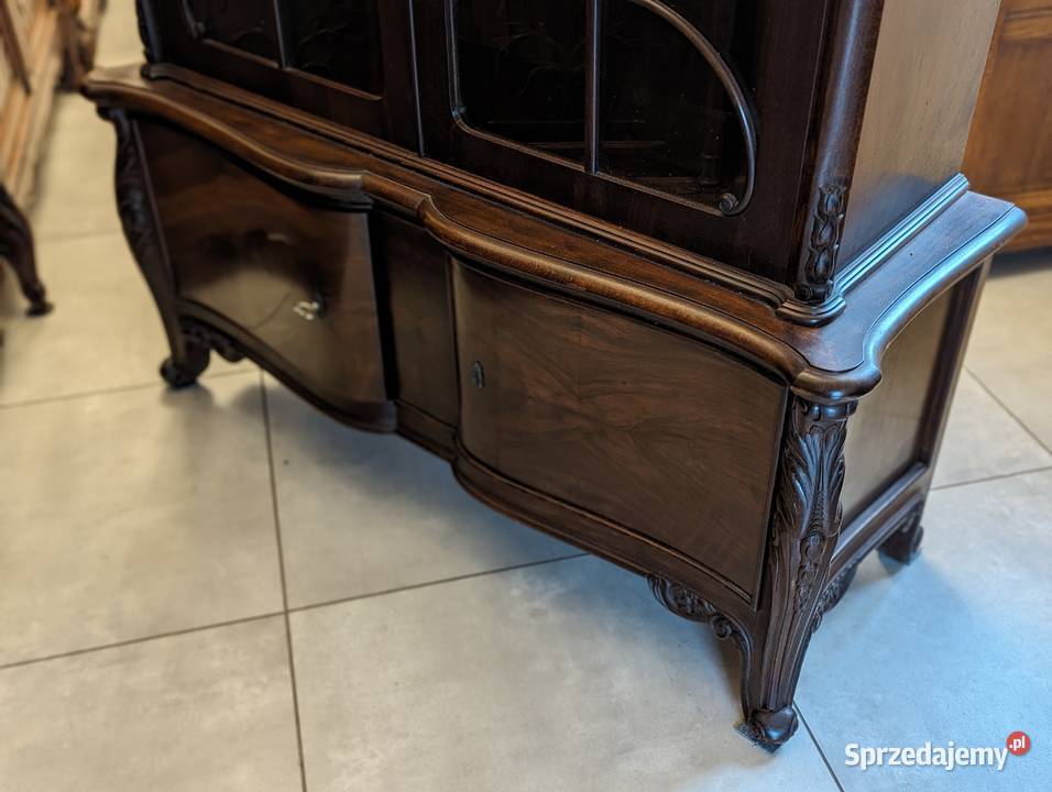 Wspaniała ciemna witrynasklep Dąbrowa Górnicza Meble