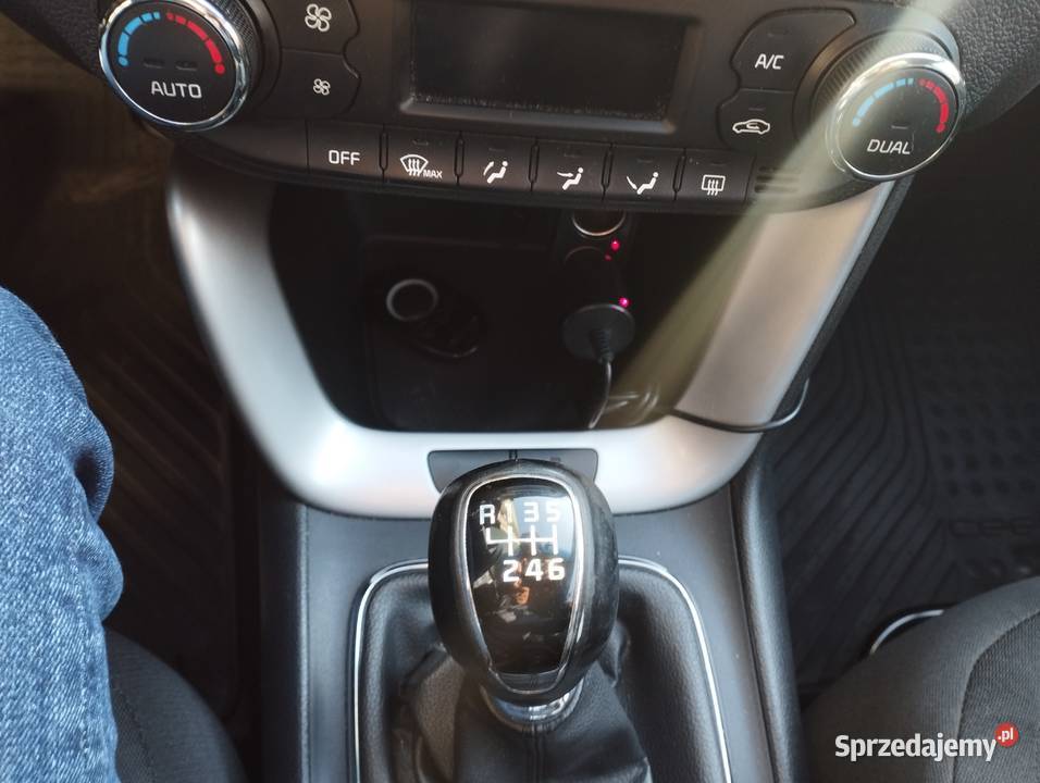 Kia Ceed II 16 GDI benzyna 2013 r zadbany bogata wielofunkcyjna kierownica Lublin