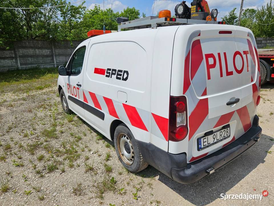 Peugeot Partner II 16 Maxi Long kamper Pilot BF2 diesel Peugeot Motoryzacja