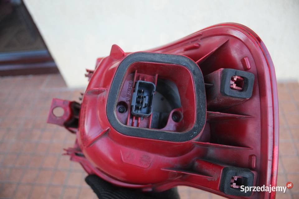 LAMPA LEWY TYŁ VW PASSAT B6 KOMBI wielkopolskie